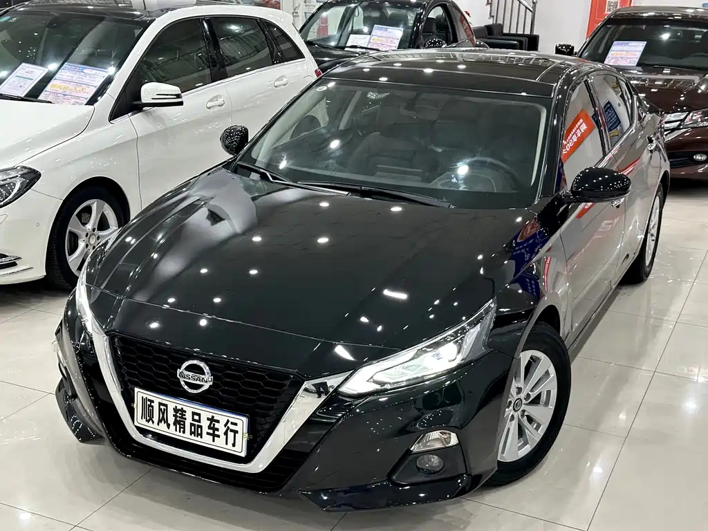 NISSAN TEANA 2019