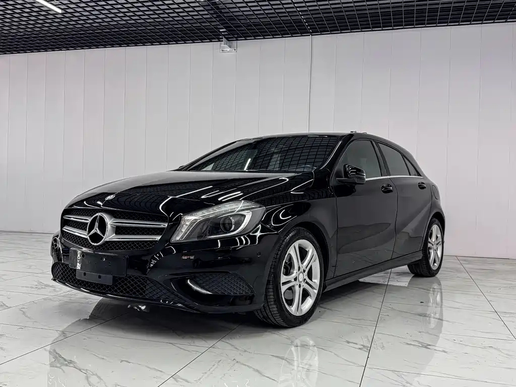 Аукционный лист MERCEDES BENZ A-CLASS IMPORT 2015