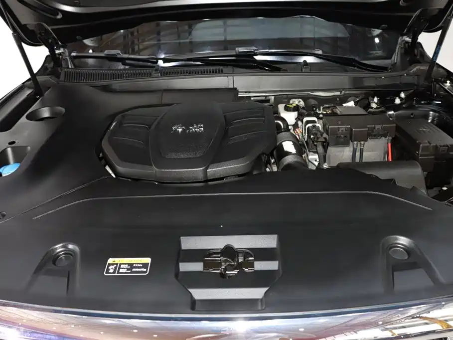 HONGQI HS5 2022