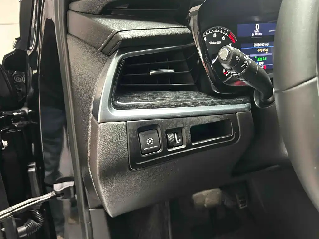 CADILLAC XT5 2022