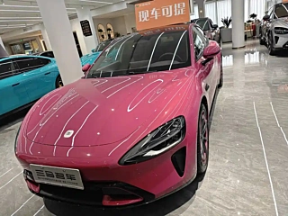XIAOMI AUTO SU7  2024