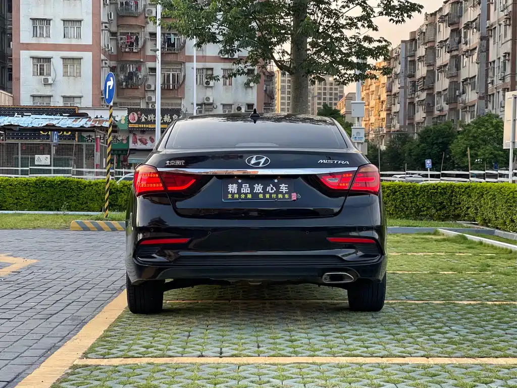 HYUNDAI MISTRA 2017