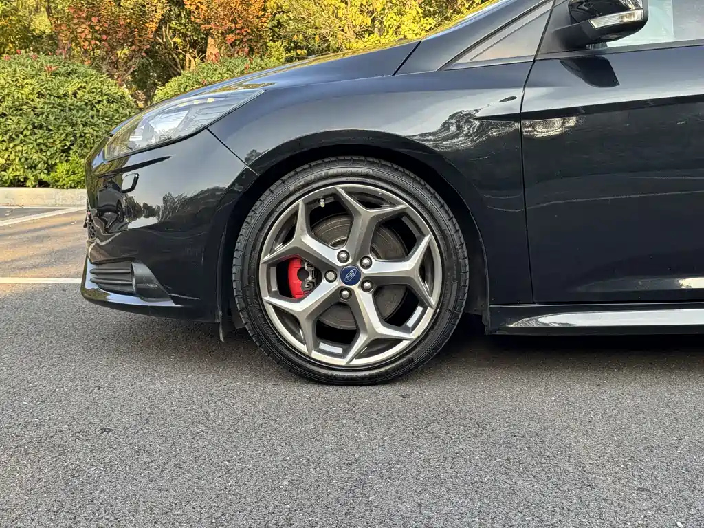 FORD FOCUS IMPORT 2015