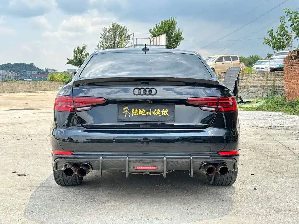 AUDI A4L 2019