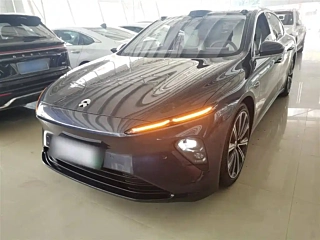 NIO ET7  2024