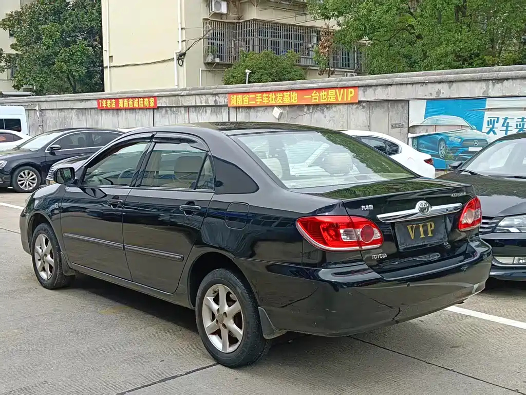 TOYOTA COROLLA 2011