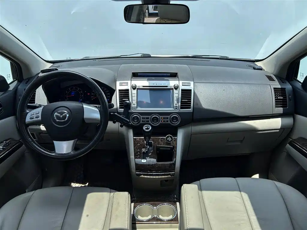 MAZDA 8 2013