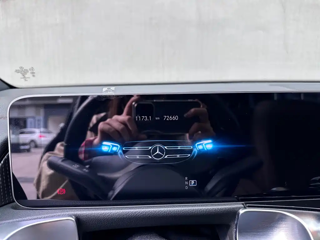 MERCEDES BENZ GLB 2020