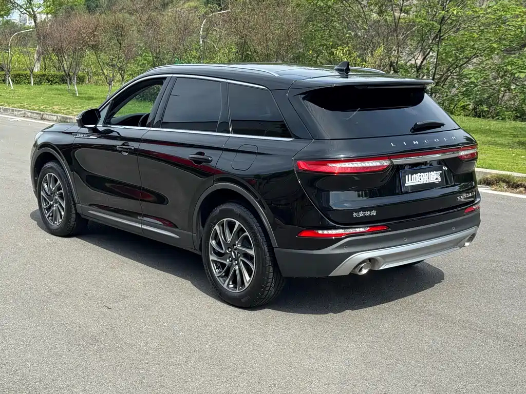 LINCOLN ADVENTURER 2023