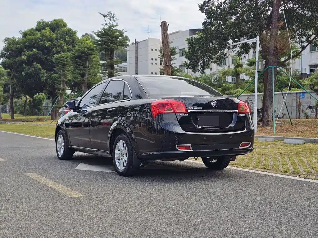 BUICK EXCELLE 2013