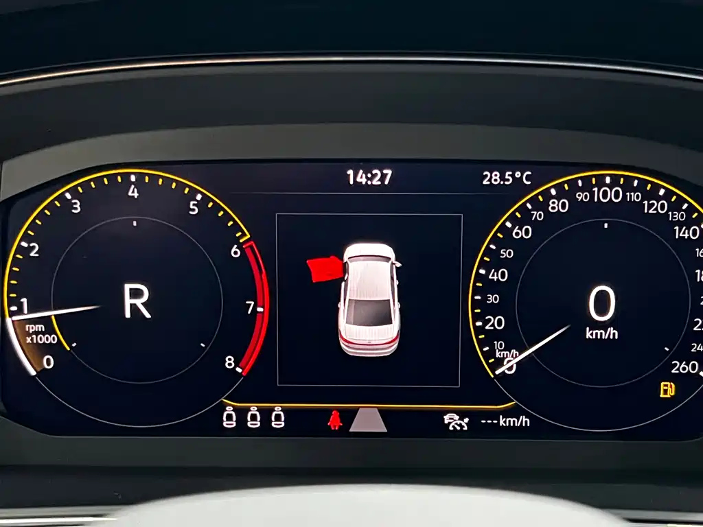 VOLKSWAGEN PASSAT 2023