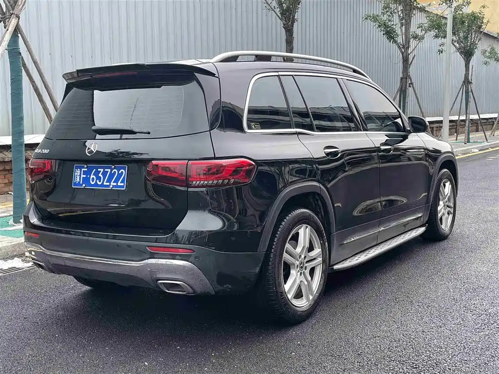MERCEDES BENZ GLB 2022