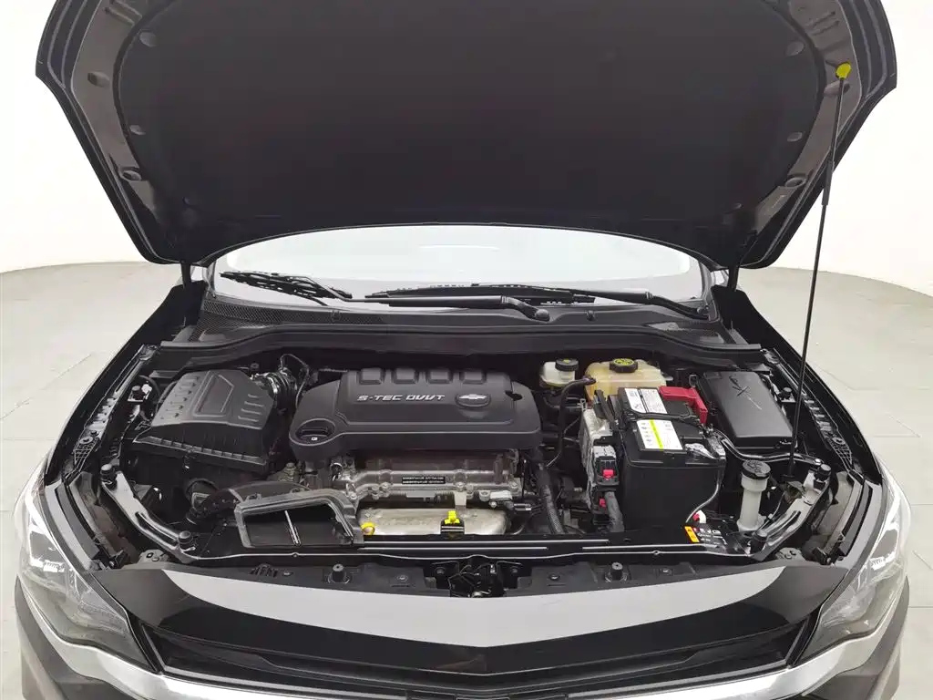 CHEVROLET CRUZE 2022