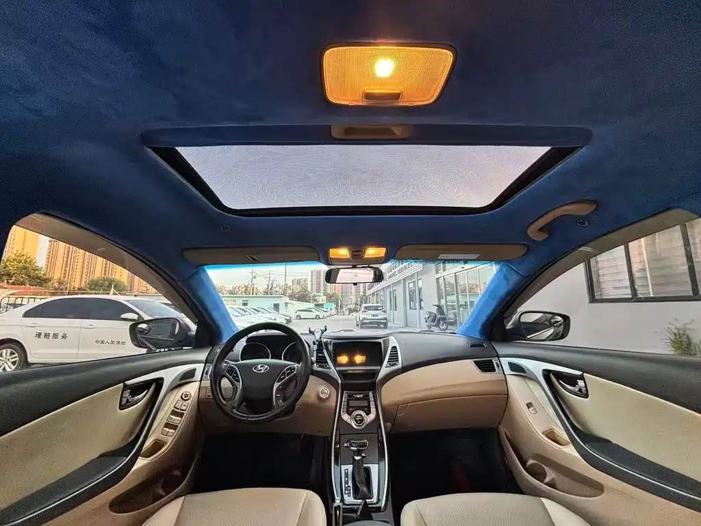 HYUNDAI ELANTRA 2013