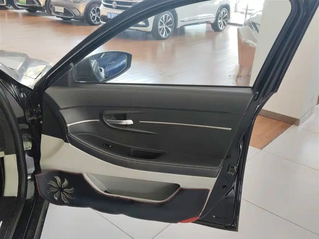 BAIC SENOVA D50 2014