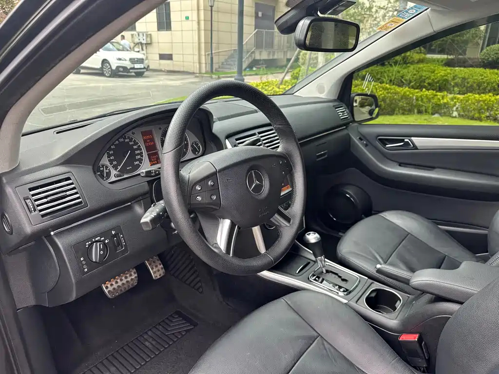 MERCEDES BENZ B-CLASS 2009