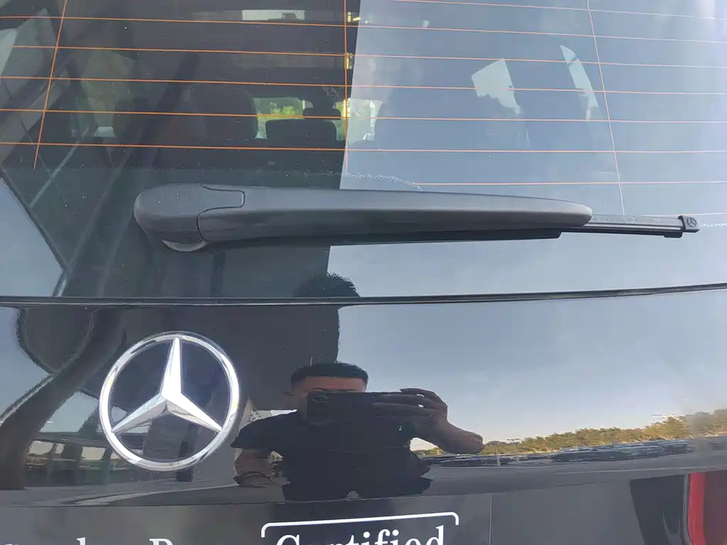MERCEDES BENZ GLB 2023