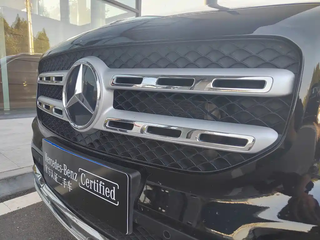 MERCEDES BENZ GLB 2023