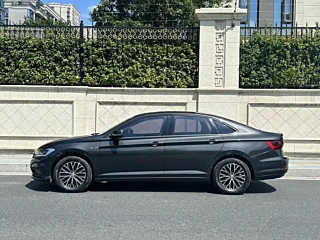 VOLKSWAGEN SAGITAR 2020