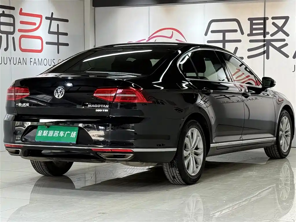 VOLKSWAGEN MAGOTAN 2017