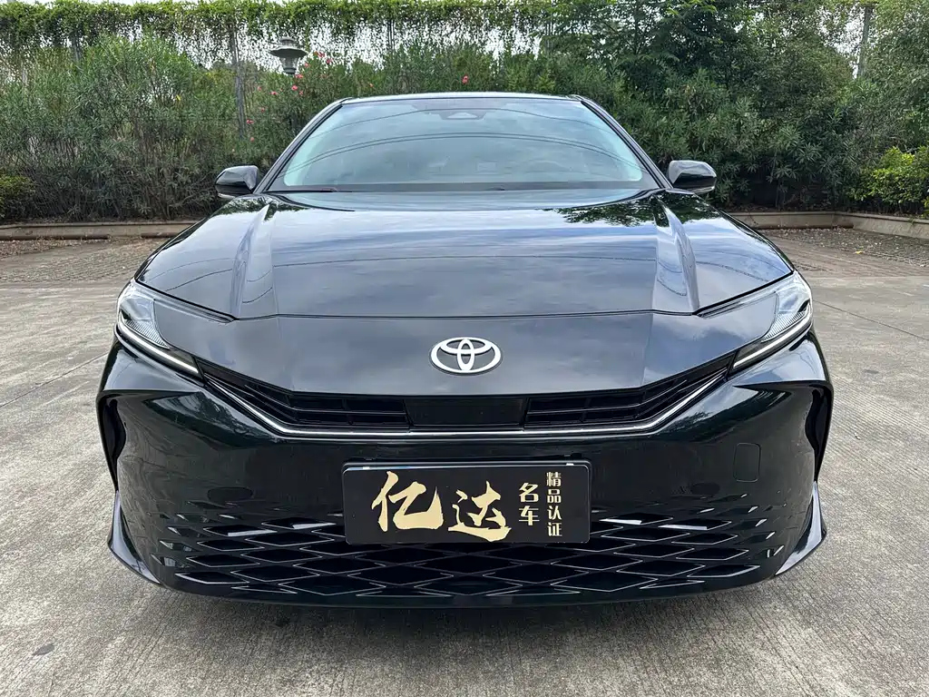 TOYOTA CAMRY 2024