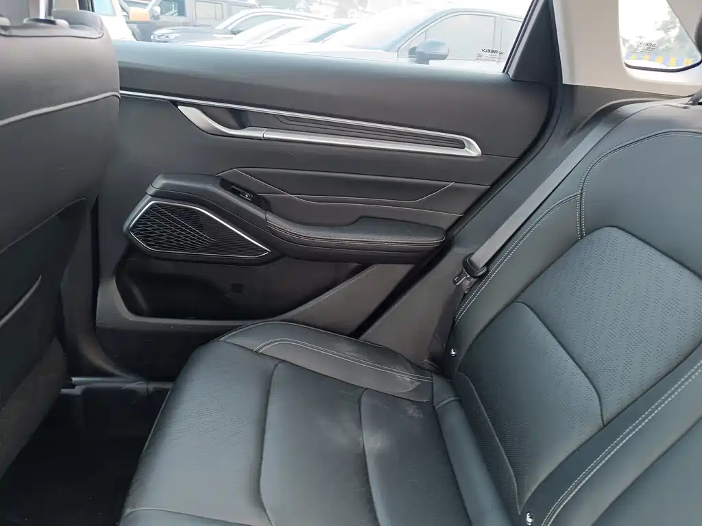 GEELY AUTO EMGRAND 2021