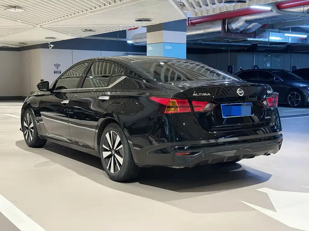 NISSAN TEANA 2021