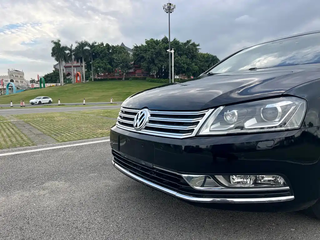 VOLKSWAGEN MAGOTAN 2015