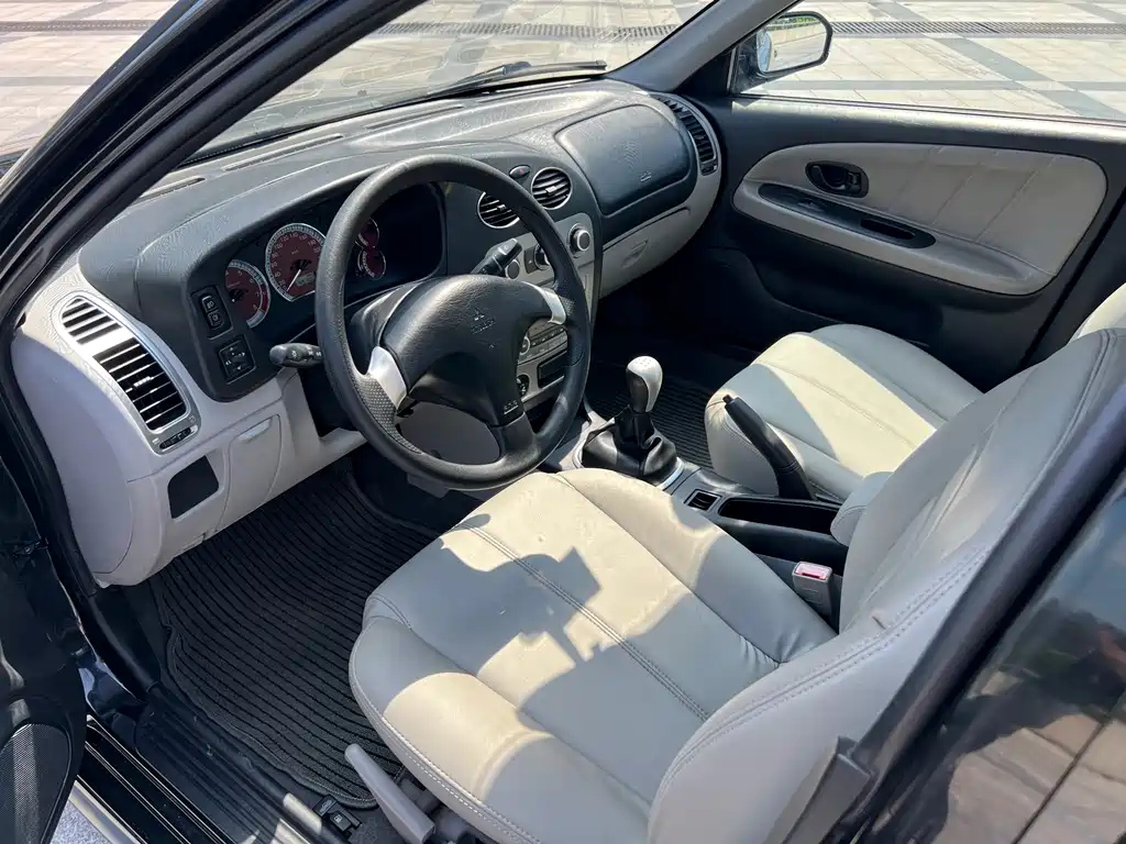 MITSUBISHI OTHER 2012