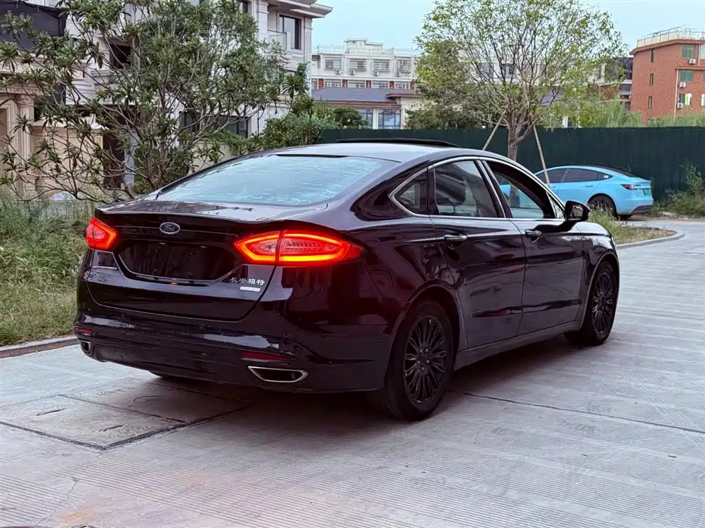 FORD MONDEO 2014