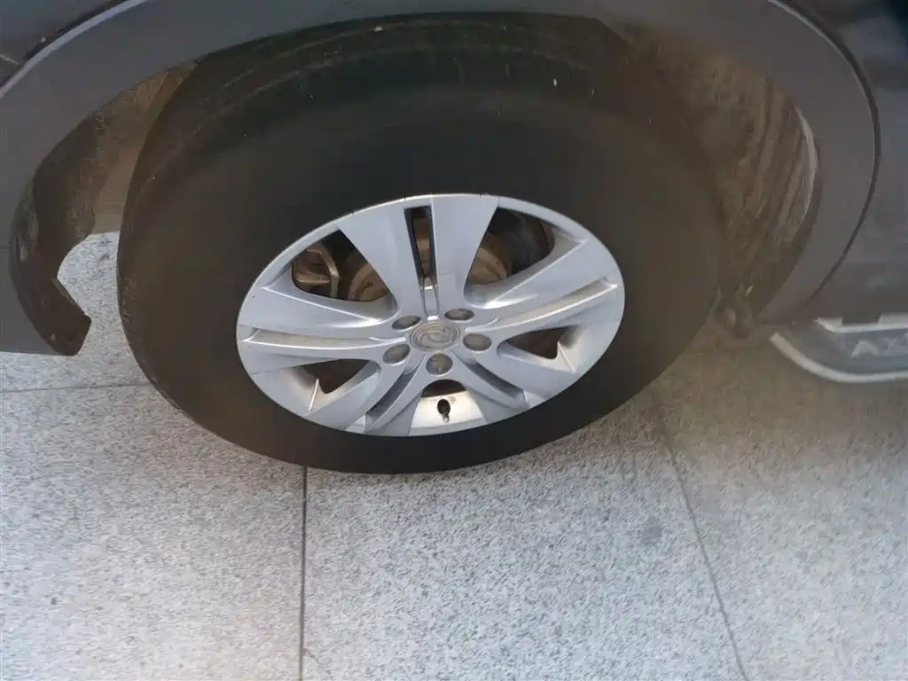 DONGFENG AEOLUS AX7 2016