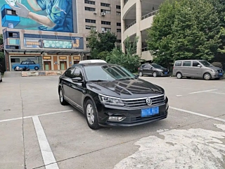 VOLKSWAGEN PASSAT 2017
