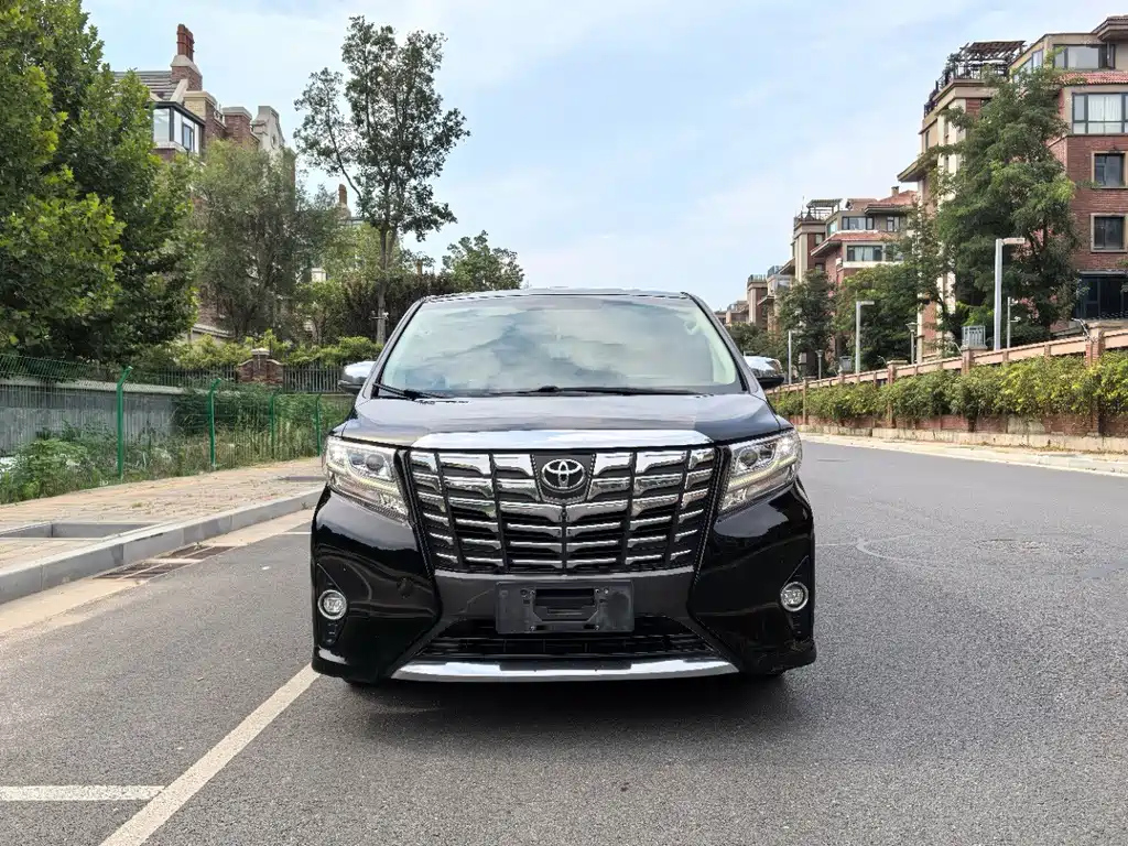 TOYOTA ALPHARD 2018