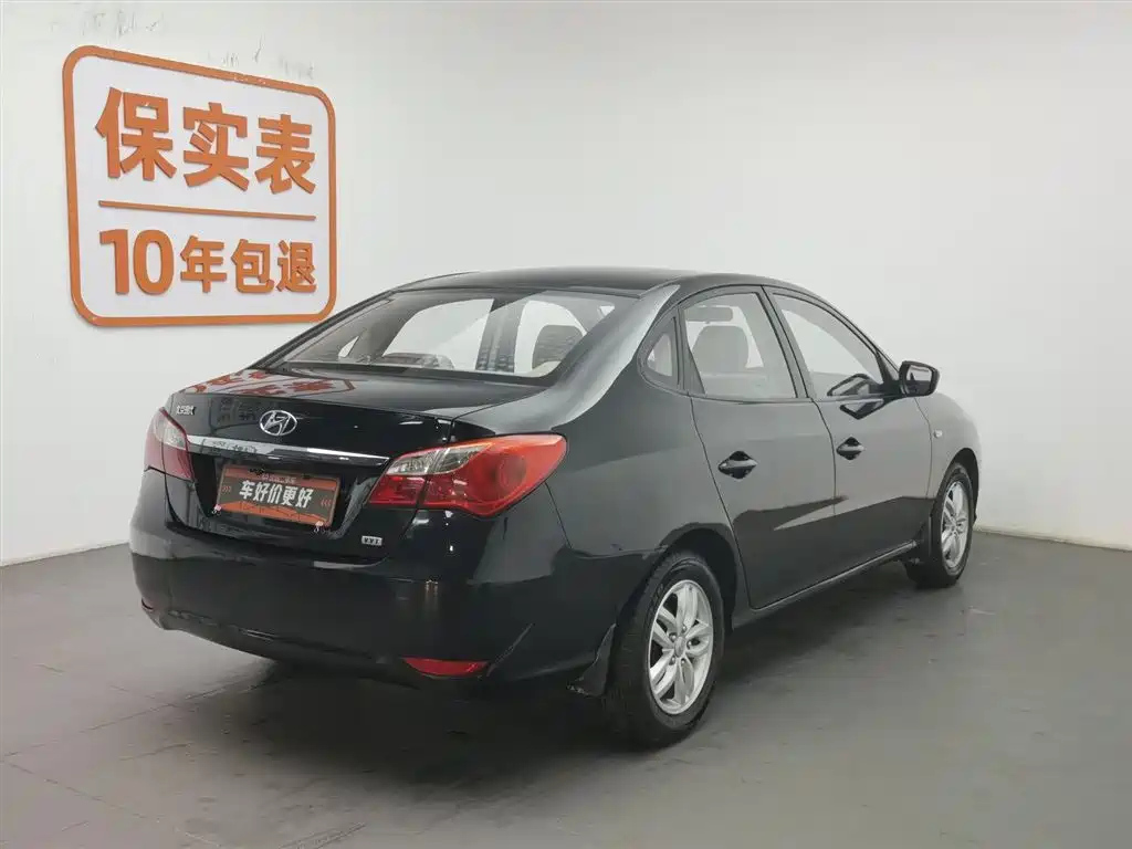 HYUNDAI CELESTA 2012