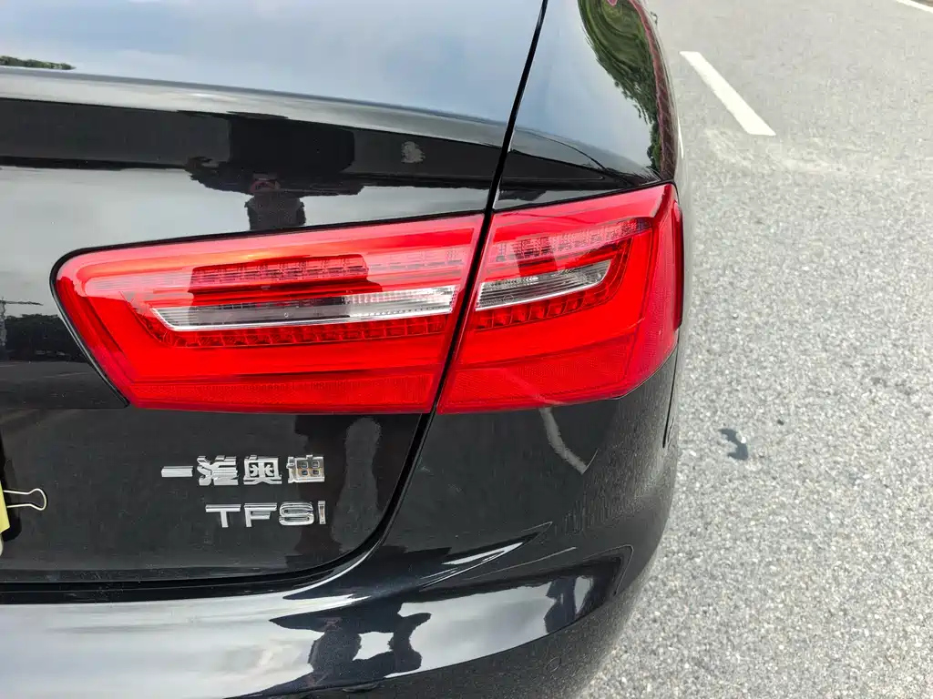 AUDI A6L 2015