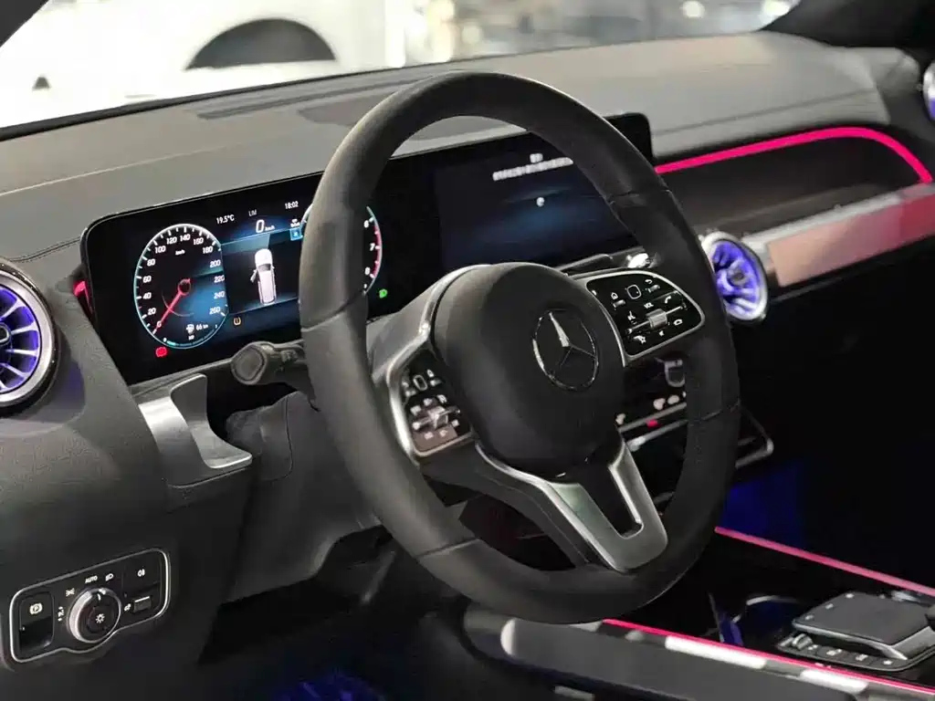 MERCEDES BENZ GLB 2022