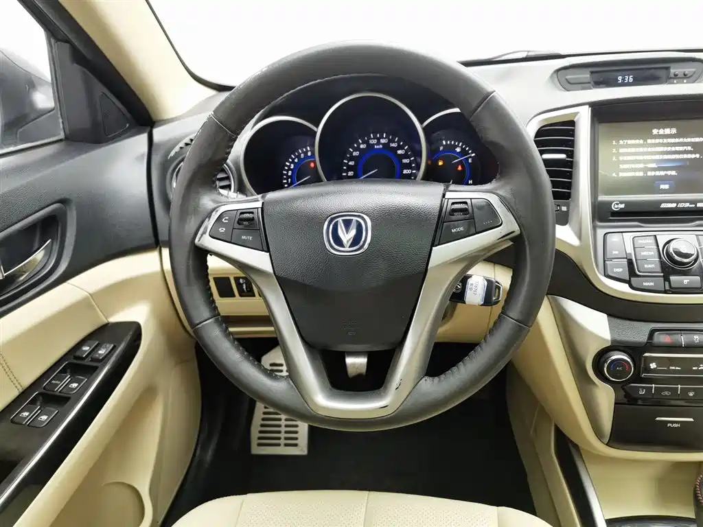 CHANGAN EADO 2014