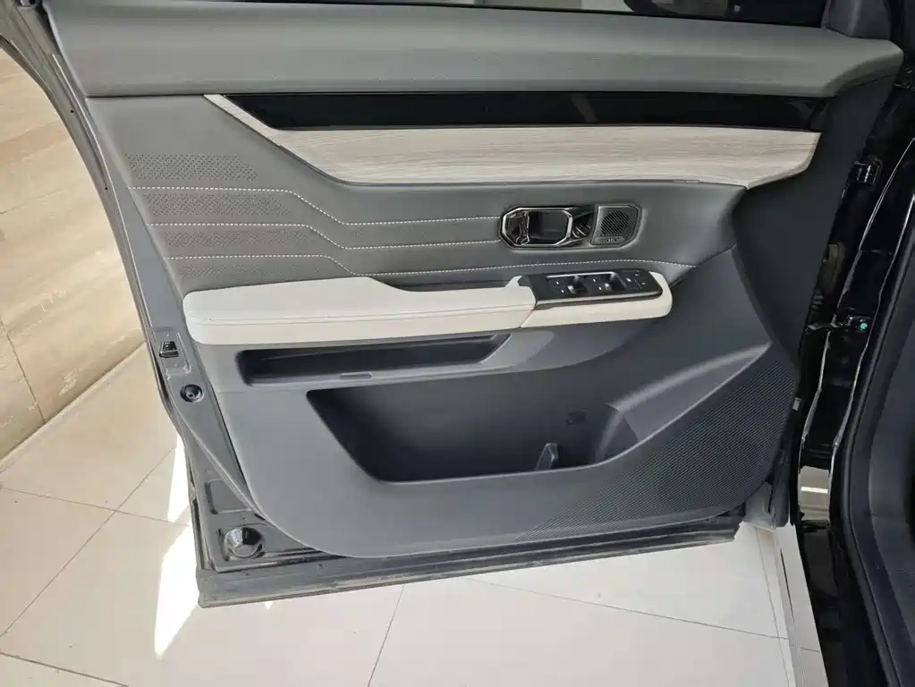 JETOUR SHANHAI L6 2024