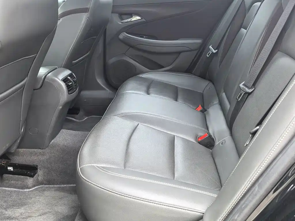 CHEVROLET MALIBU 2018