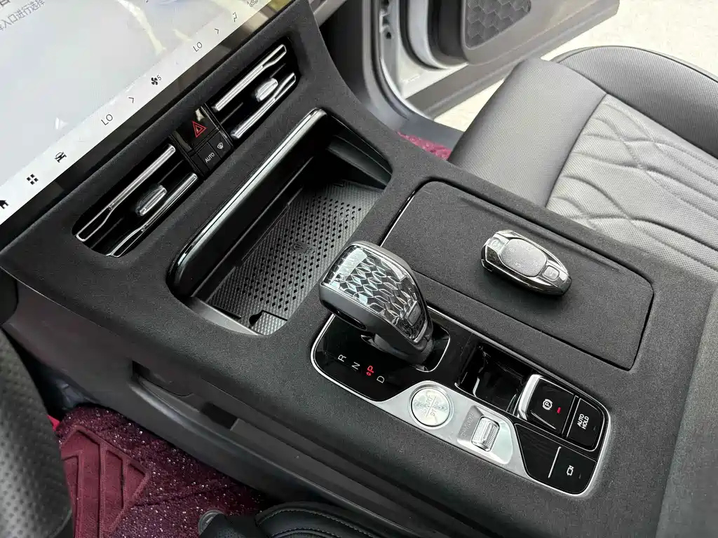 TRUMPCHI M8 2024