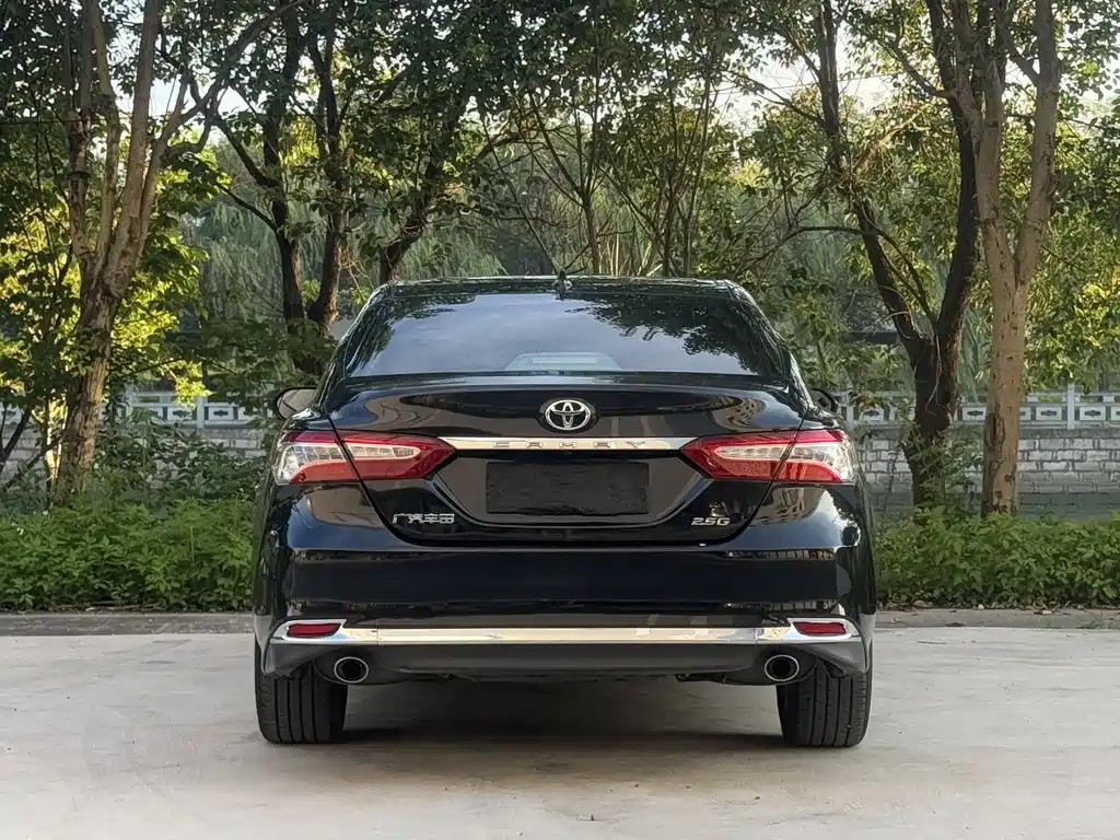 TOYOTA CAMRY 2023