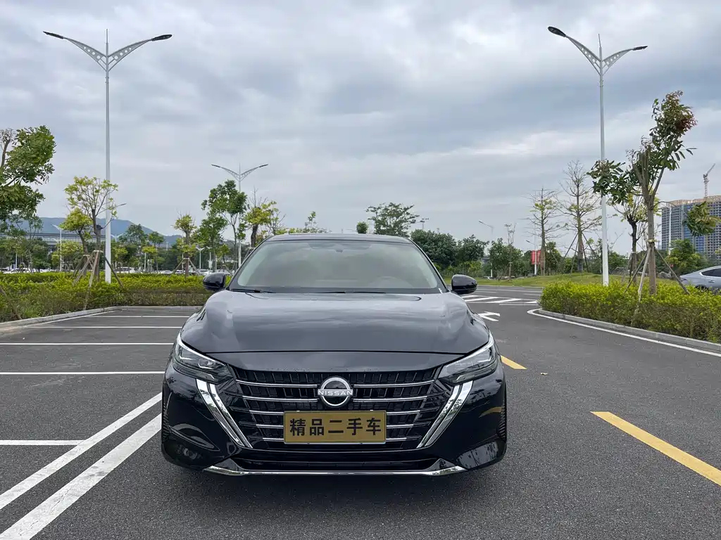 NISSAN SYLPHY 2025