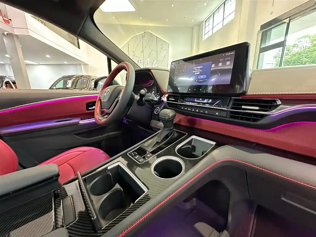 TOYOTA SIENNA SIENNA 2025