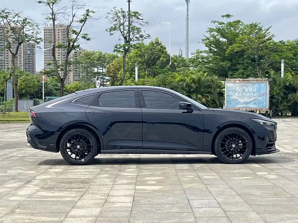 CHANGAN UNI-V 2023
