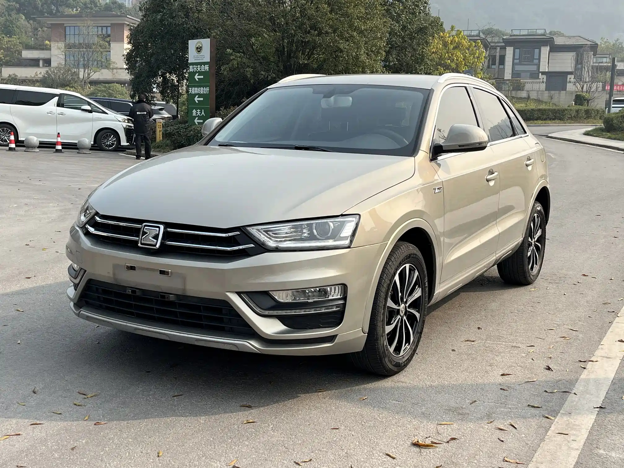 ZOTYE SR7