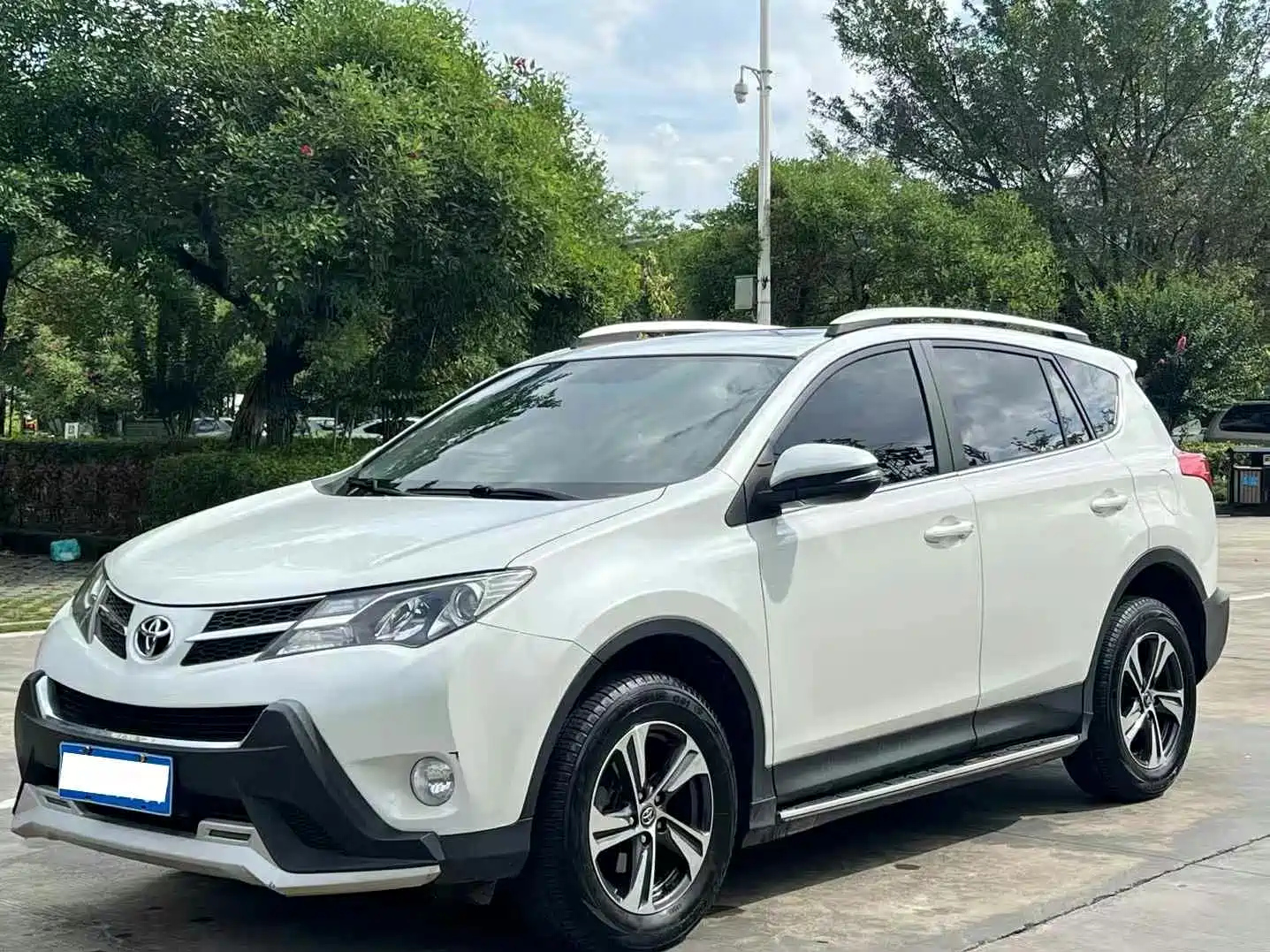 TOYOTA RAV4 RONGFANG
