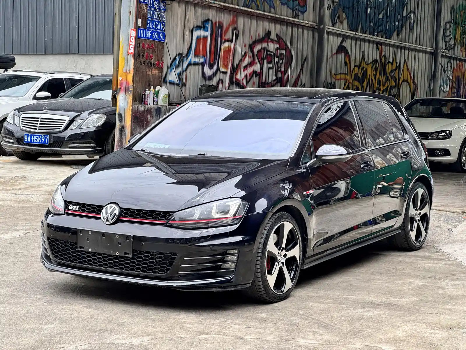 VOLKSWAGEN GOLF GTI
