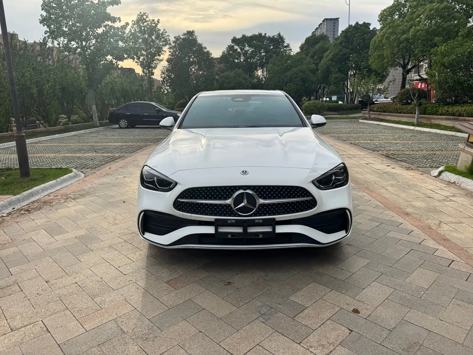 MERCEDES BENZ C-CLASS