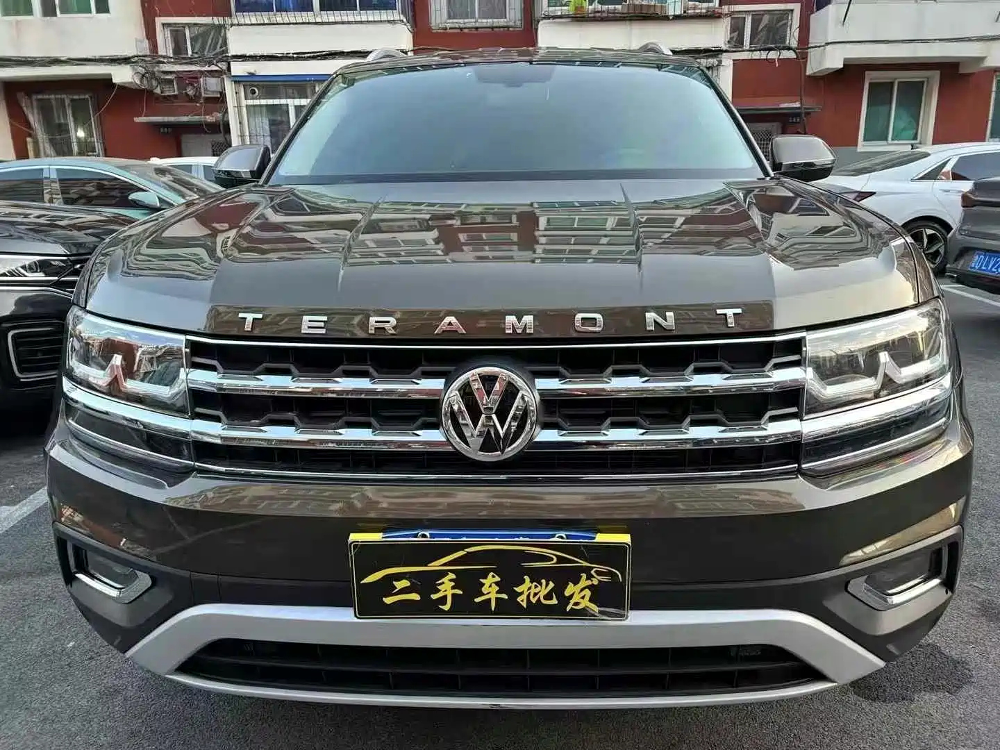VOLKSWAGEN TOURAN