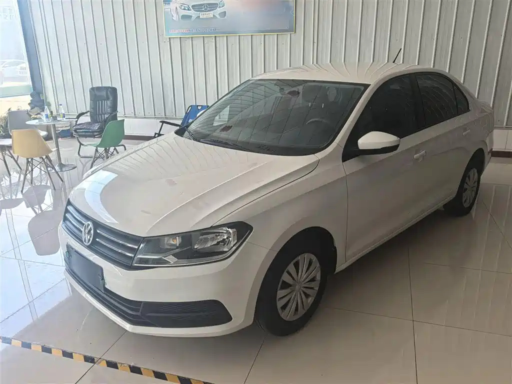 VOLKSWAGEN SANTANA